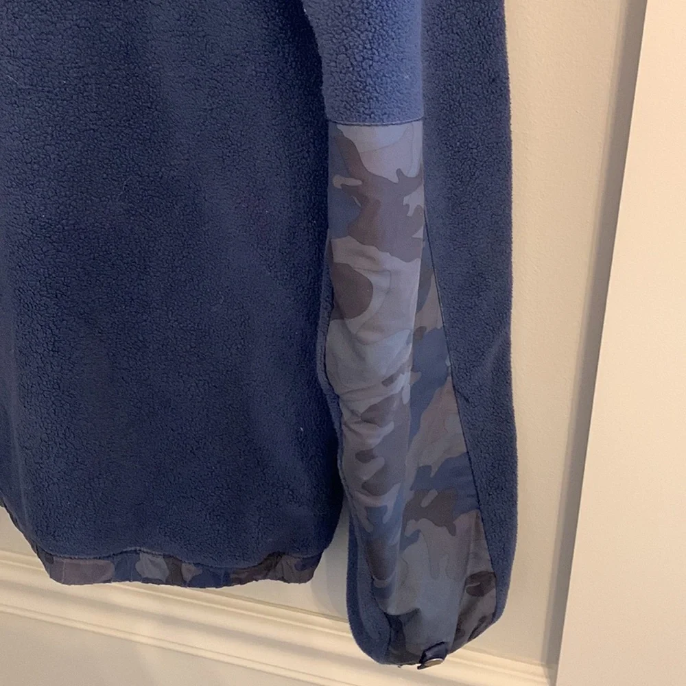 Boys North Face Fleece zip up - Picture 7 of 7